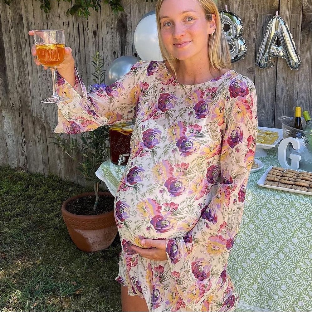 ISO stone cold fox Baiser dress in any floral print - Picture 2 of 2